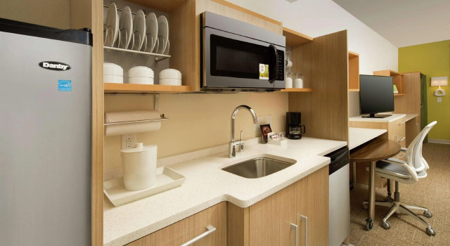 Двухместный люкс Home2 Suites by Hilton Louisville East Hurstbourne