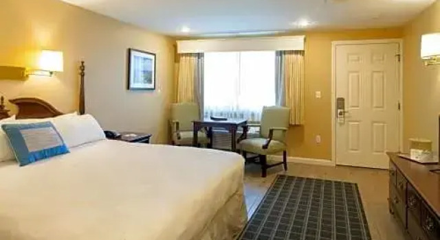 Четырёхместный клубный номер Standard Blue Water Resort