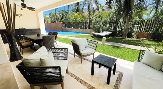 Семейные апартаменты Цокольный этаж с 2 комнатами Relajate hermoso jardín y 2 piscinas