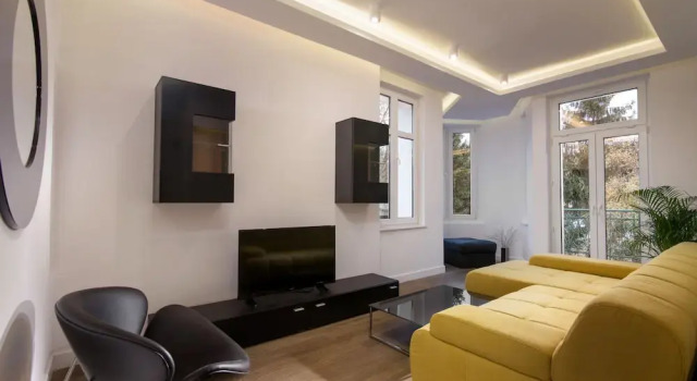 Marina Apartments