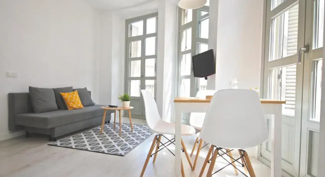 Апартаменты Deluxe MalagaUrbanRooms - Central Suites