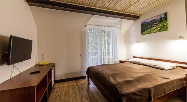 Alpiyskiy, Rezervovat Hotel Jablonitsa 
