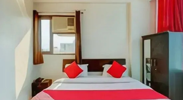 OYO Flagship 75768 Hotel Amaira