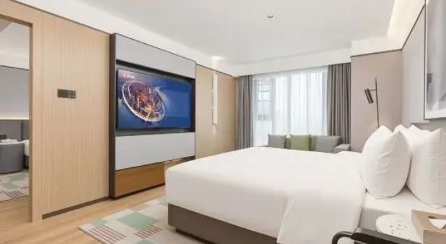 Люкс Deluxe Country Inn & Suites by Radisson (Guiyang Southwest Trade City, Guanshanhu District)