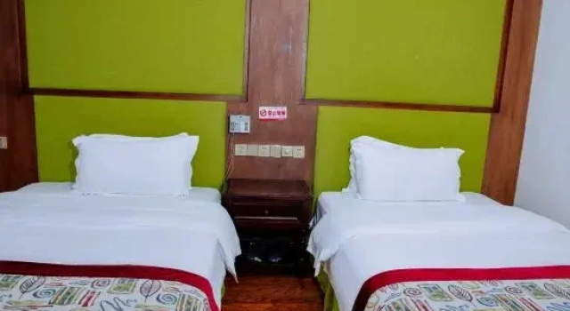 Двухместный люкс Dear Zhaizhai Hot Spring Hostel