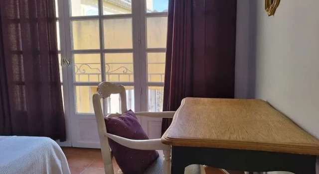 Entre vignes et dentelles, Prenota Affittacamere Hotel a Alvernia con parcheggio, Parcheggio