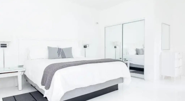 Номер Standard с видом на бассейн Alcazar Palm Springs