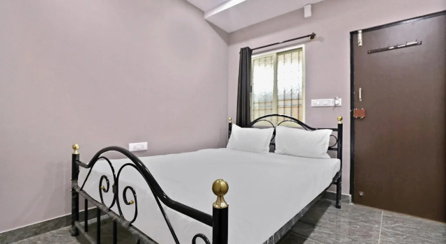 Spot On 39359 Krishnaa Comforts, Rezervovat Hotel Bangalore Bangalore