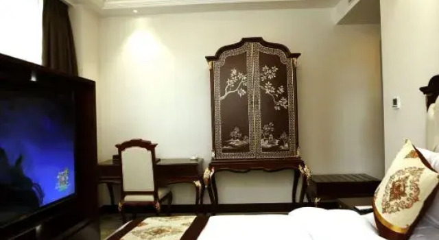 Люкс Deluxe Nyingchi Dongchen Jinhui Hotel (Binhe Road)