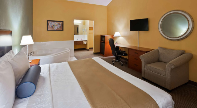 Двухместный люкс SureStay Hotel by Best Western Greenville