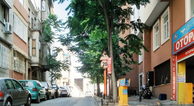 Calm and Comfortable City Apartment in the Heart of Istanbul With 3 Be, Забронировать Апартаменты/квартира Отели Стамбула с парковкой, рядом с City's Nisantasi, Парковка