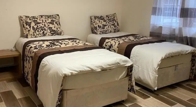 Nights Inn, Забронировать Гостевой дом Гостевые дома Слау, рядом с Absolutely Ice - Slough Ice Arena, Гостевой дом