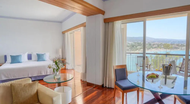 Suite 1 Schlafzimmer mit Balkon und mit Meerblick Thalassa Boutique Hotel & Spa