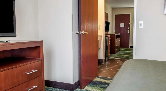 Двухместный люкс Quality Inn & Suites South Bend Airport