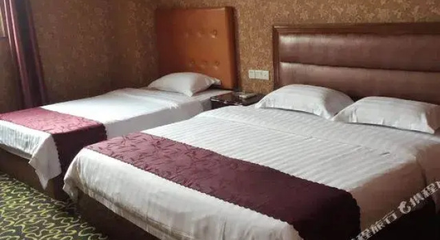 Huating Hostel, Rezerwuj Hostel Hotele w Jiangmen z parkingiem, Parking