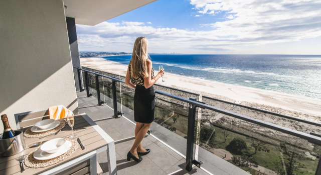 Люкс Iconic Kirra Beach Resort