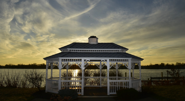 Radisson Hotel Niagara Falls-Grand Island, Buchen Sie Hotel Hotels in New York State mit Pool, Schwimmbad