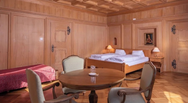 Полулюкс Hotel Chesa Spuondas