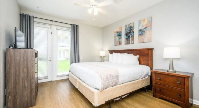 Апартаменты Beautiful Townhome, Vista Cay, Near Parks! 4018