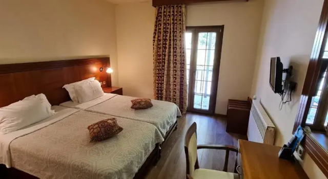 Трёхместный номер Standard Manthos Mountain Resort & Spa
