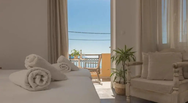 Студия Deluxe Harbour Studios And Apartments