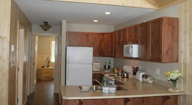 Шале с 2 комнатами Sunshine Valley RV Resort and Cabins