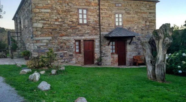 Apartamentos rurales Casa Do Cabo, Забронировать Отель Vega de Logares Lugo Province