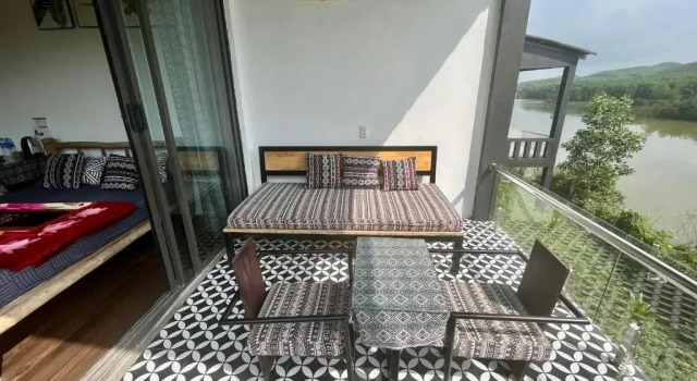 Двухместное бунгало с видом на озеро Nguyen Shack Retreat - Phong Nha