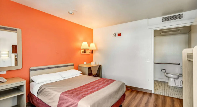 Motel 6 Tracy, Book Hotel Hoteller i Tracy med morgenmad, Morgenmad