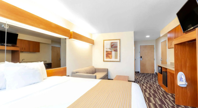Microtel Inn & Suites by Wyndham Gulf Shores