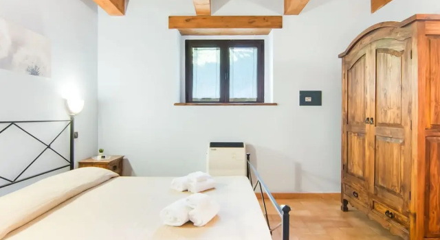 Agriturismo in the Appenines with Covered Swimming Pool & Hot Tub, Rezerwuj Dom wakacyjny Apecchio Marche
