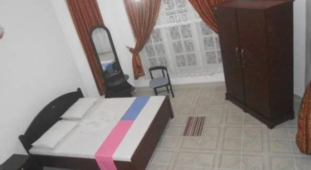 Kandy Casual Tourist Hotel, Забронировать Отель Канди 