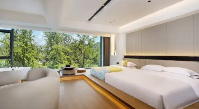 Трёхместный семейный люкс с видом на реку Guilin Mingjiang Hotel