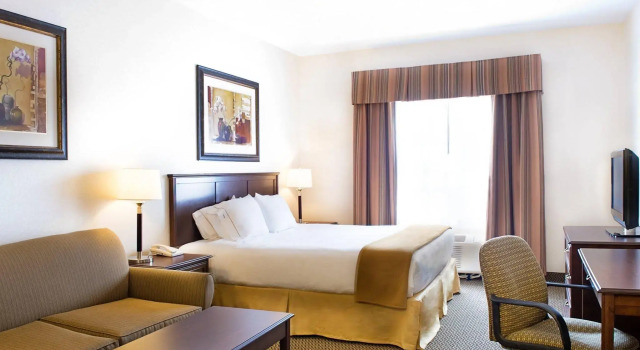 Holiday Inn Express Hotel & Suites - Slave Lake, Rezerwuj Hotel Slave Lake Northern Alberta