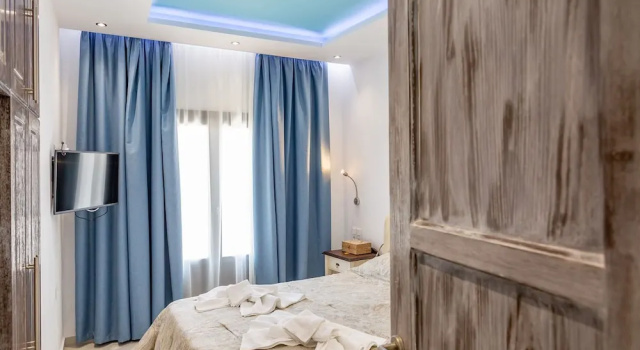 Двухместные апартаменты Deluxe с балконом и с видом на горы Theoxenia Kasos Luxury Apartments