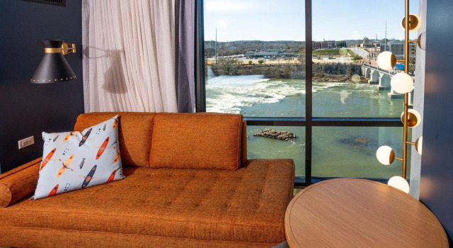 Двухместный номер Premium Hotel Indigo - Columbus at Riverfront Place by IHG