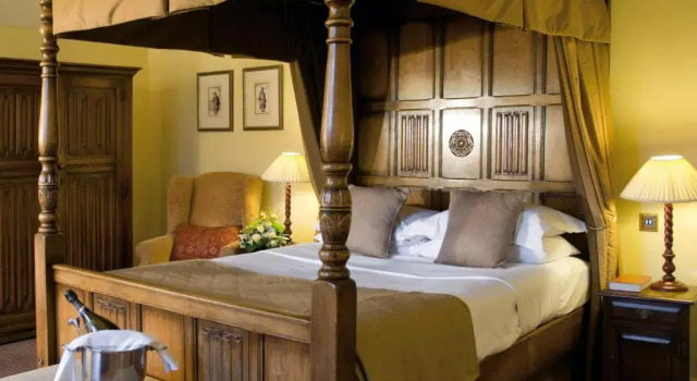 Номер Deluxe Macdonald Alveston Manor Hotel & Spa