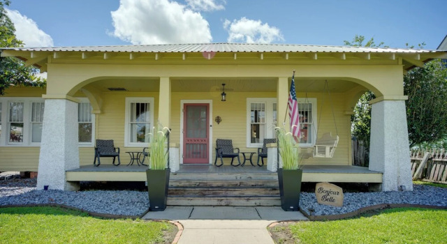 Pet-friendly Historic Home: Downtown Breaux Bridge, Book Feriehus Villaer i Missouri, Villa
