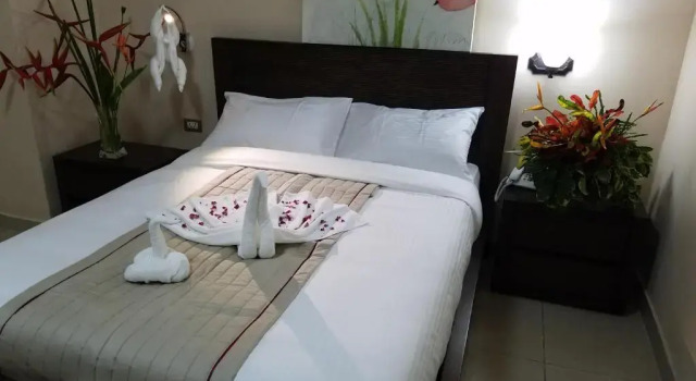 Номер Deluxe Murex Plaza Hotel & Suites