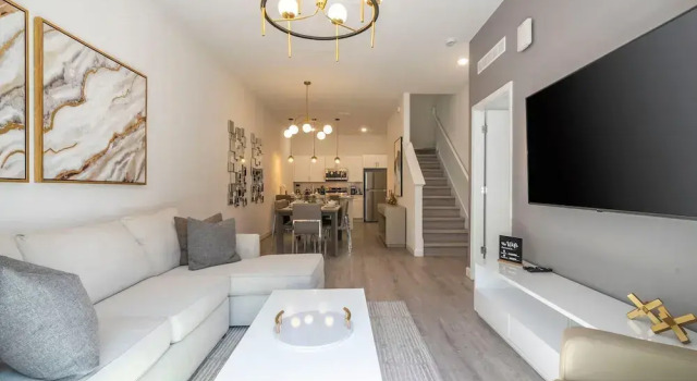 Апартаменты Brand new 4 Bed with Loft Villa for all