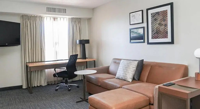 Люкс Hampton Inn & Suites Colorado Springs-Air Force Academy/I-25 North