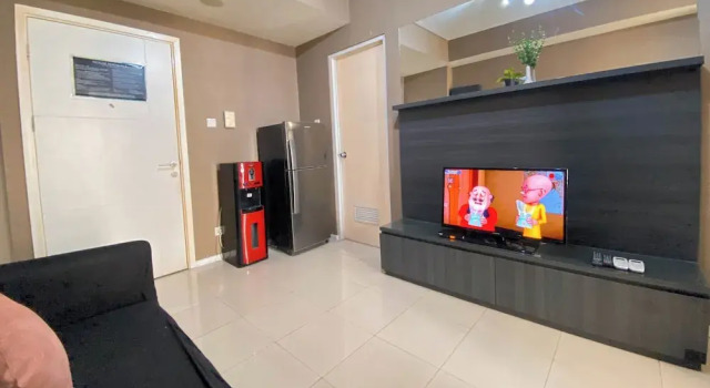 Апартаменты Standard Deluxe 2BR at Parahyangan Residence By Travelio