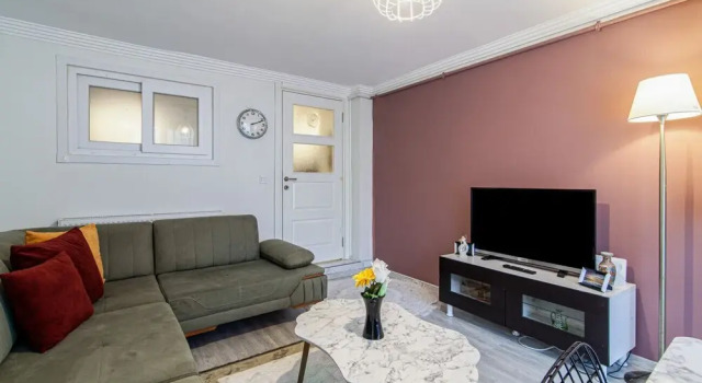 Cozy Flat Close to Various Malls in Kagithane, Boek Appartement Kâğıthane 