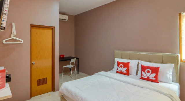 ZEN Rooms Basic Meruya Selatan