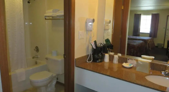 Четырёхместный номер Standard Carriage House Inn