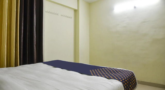SPOT ON 76453 G Star Hotel, Забронировать Отель Отели штата Махараштры 3 звезды, 3*