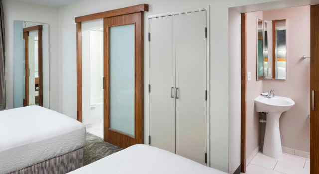 Четырёхместная студия SpringHill Suites by Marriott Salt Lake City Airport
