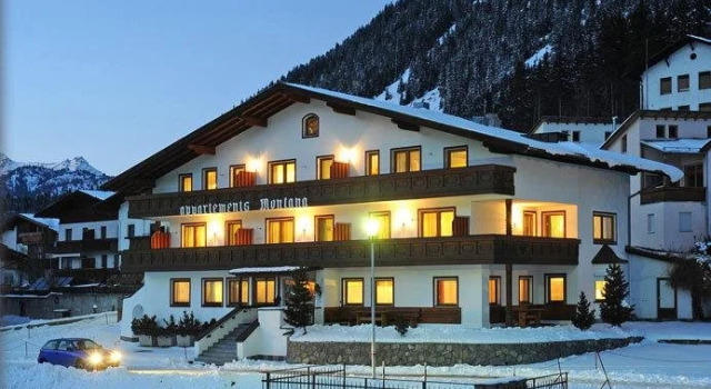 Residence Montana, Забронировать Отель Отели и гостиницы Курон-Веноста, Отель