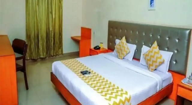 Rk Hospitality Services by OYO Rooms, Rezerwuj Hotel Hyderabad 