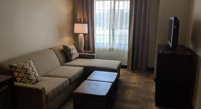 Двухместный номер Standard Staybridge Suites Grand Rapids-Kentwood by IHG